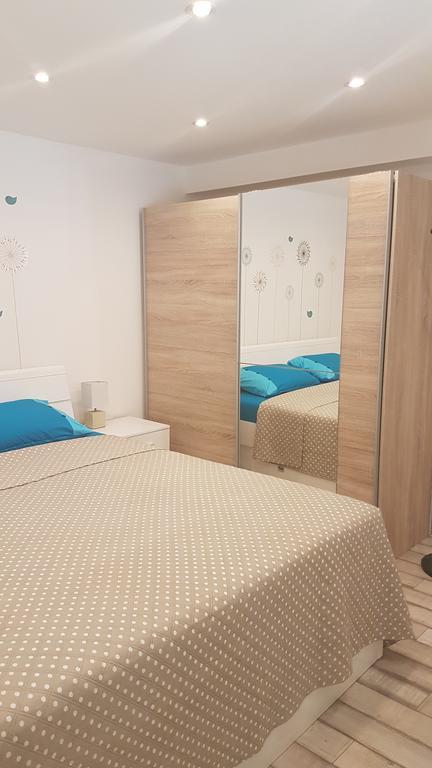 Apartman Sevilya Kostrena Eksteriør billede